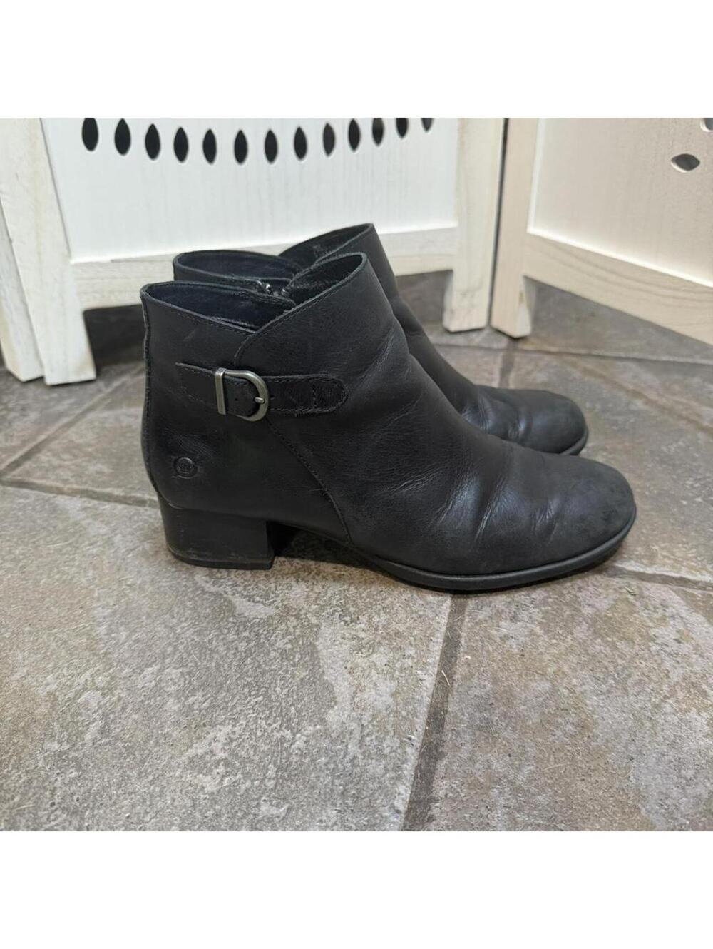 🖤 Born Black Leather Ankle Booties 🖤